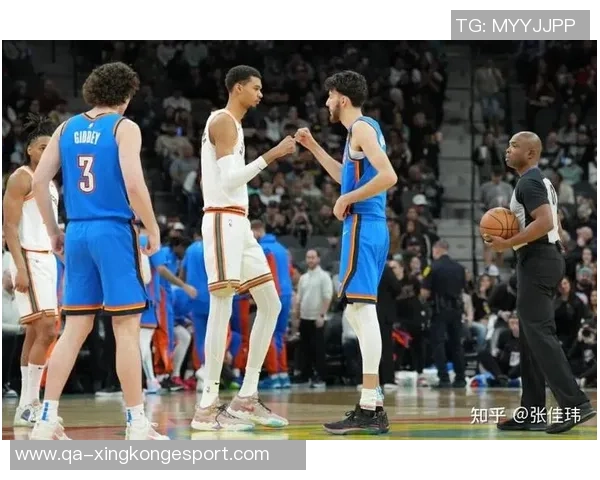 张佳玮分析雷霆防守与亚历山大表现马刺三卫虽能创造机会却难以联动全队 张佳玮分析雷霆防守与亚历山大表现马刺三卫虽能创造机会却难以联动全队